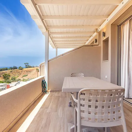 Mythos Village Diskos Hotel